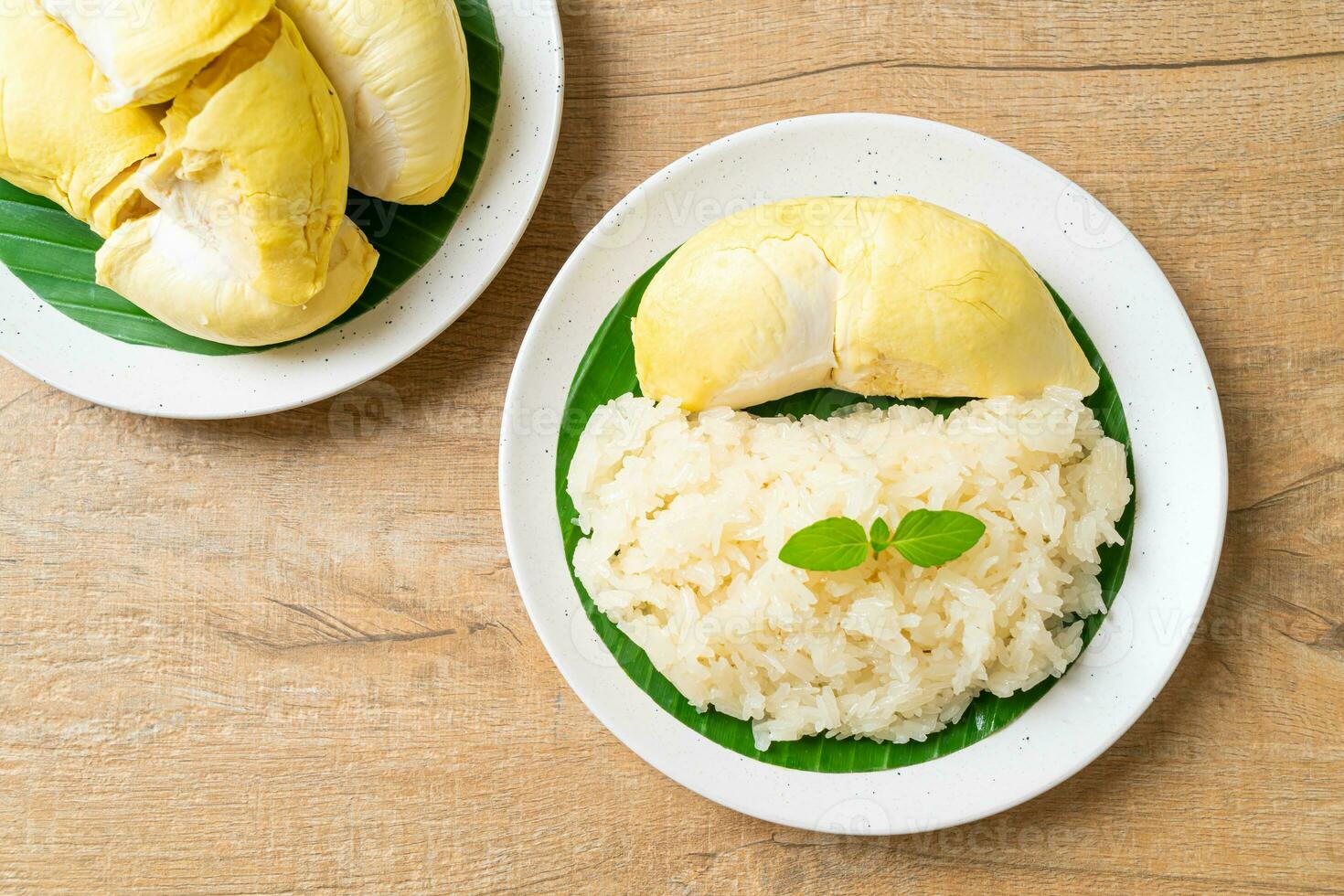 arroz pegajoso durian en un plato foto