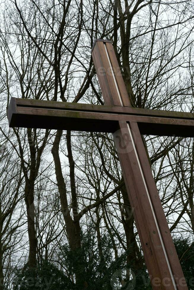 cross at the gravefield photo