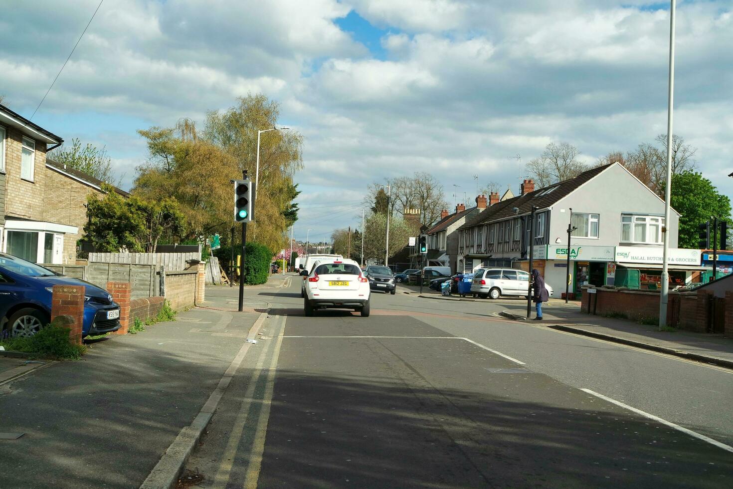 Most Beautiful Image of Luton City of England UK. The Roads and House is Looking Great in Sunshine. Image Was Captured on April 25th, 2023 photo