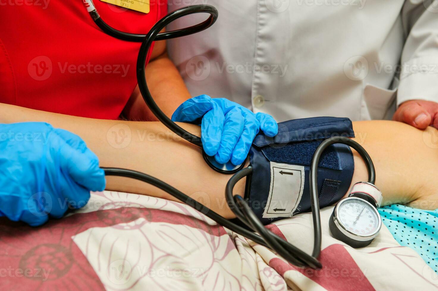 Doctor checking patient with examining, presenting results symptom and recommend treatment method, photo