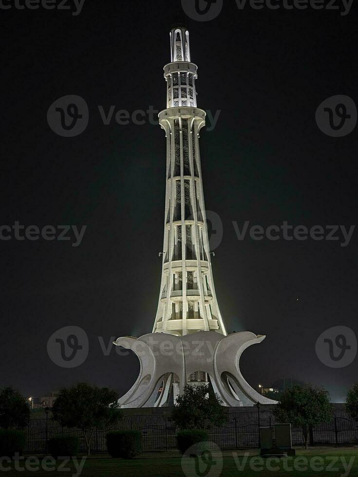 Manar Pakistan showing its beauty at night photo