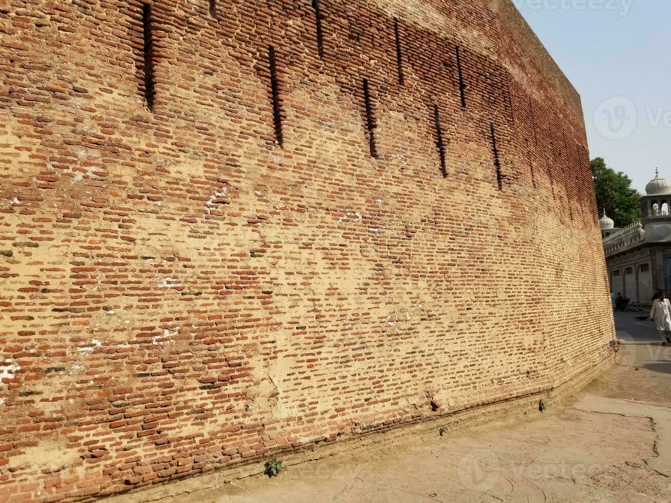 The outer wall of the Badshahi Fort photo