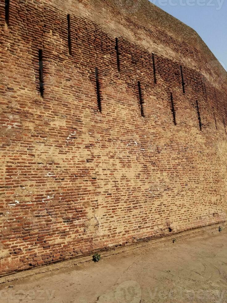 The outer wall of the Badshahi Fort photo