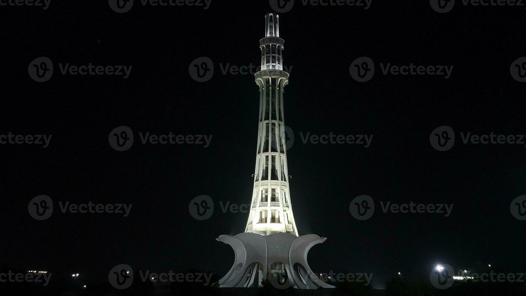Manar Pakistan showing its beauty at night photo