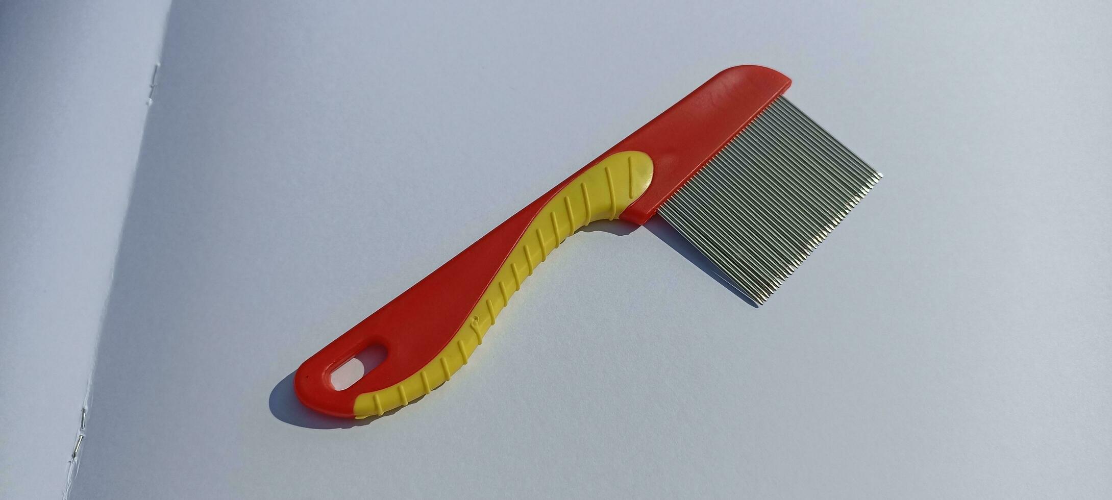 magnetic hair comb photo