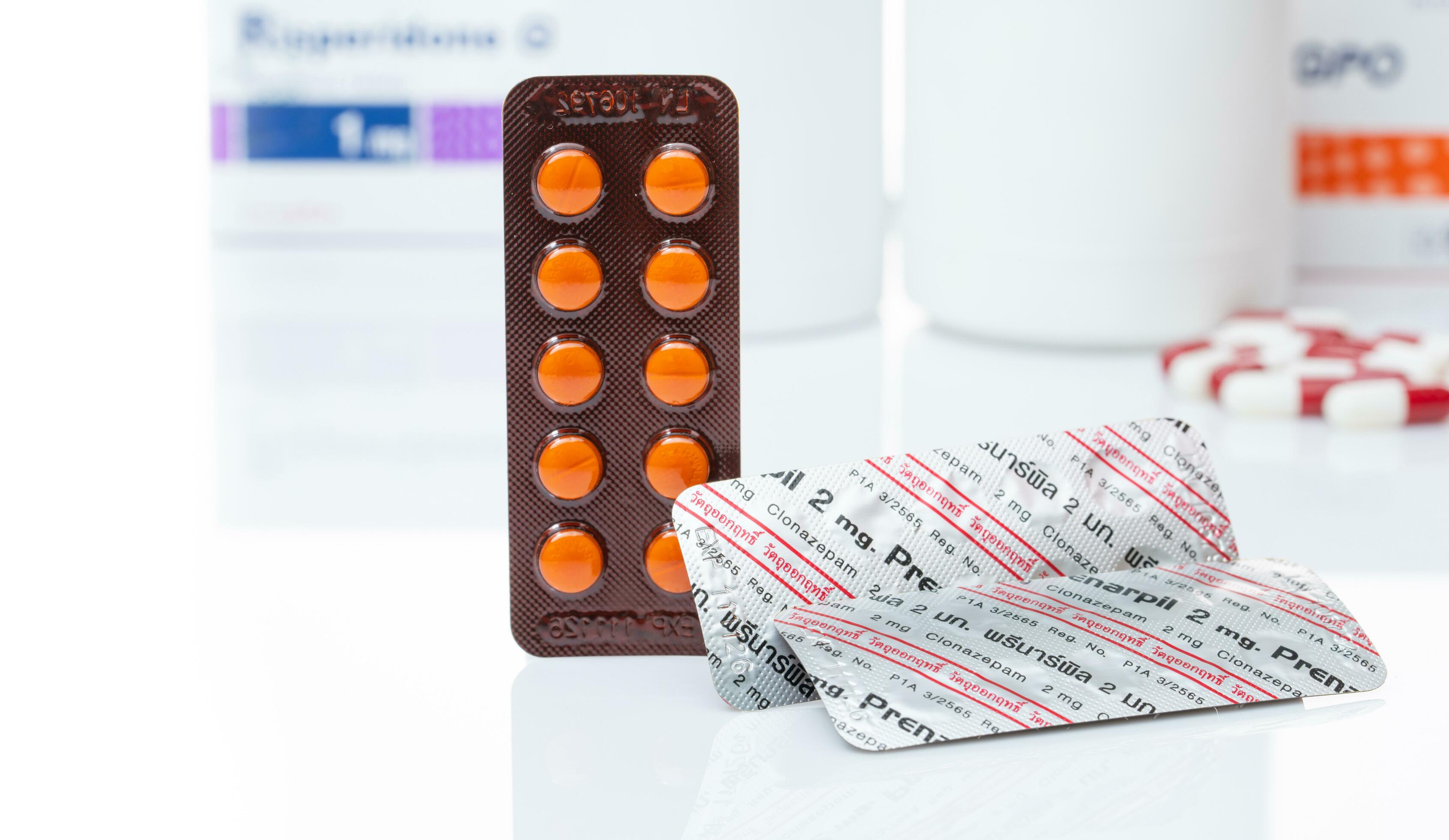 Is That Clonazepam? Identifying Small Round Light Green Pills - bjdjyey