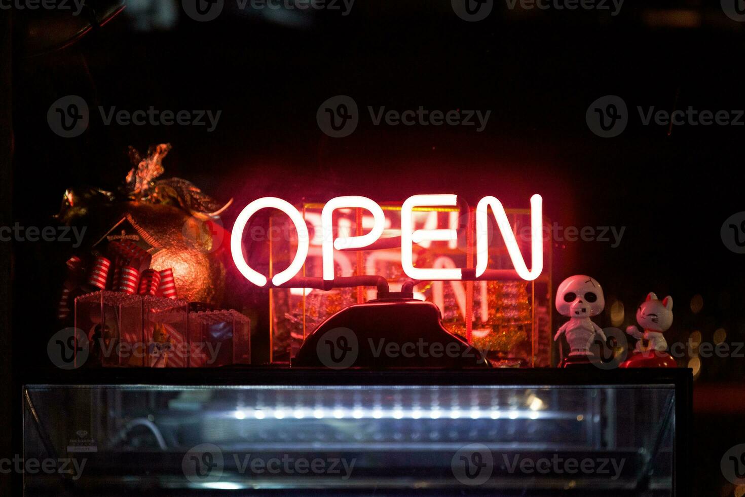 Open - Neon light photo