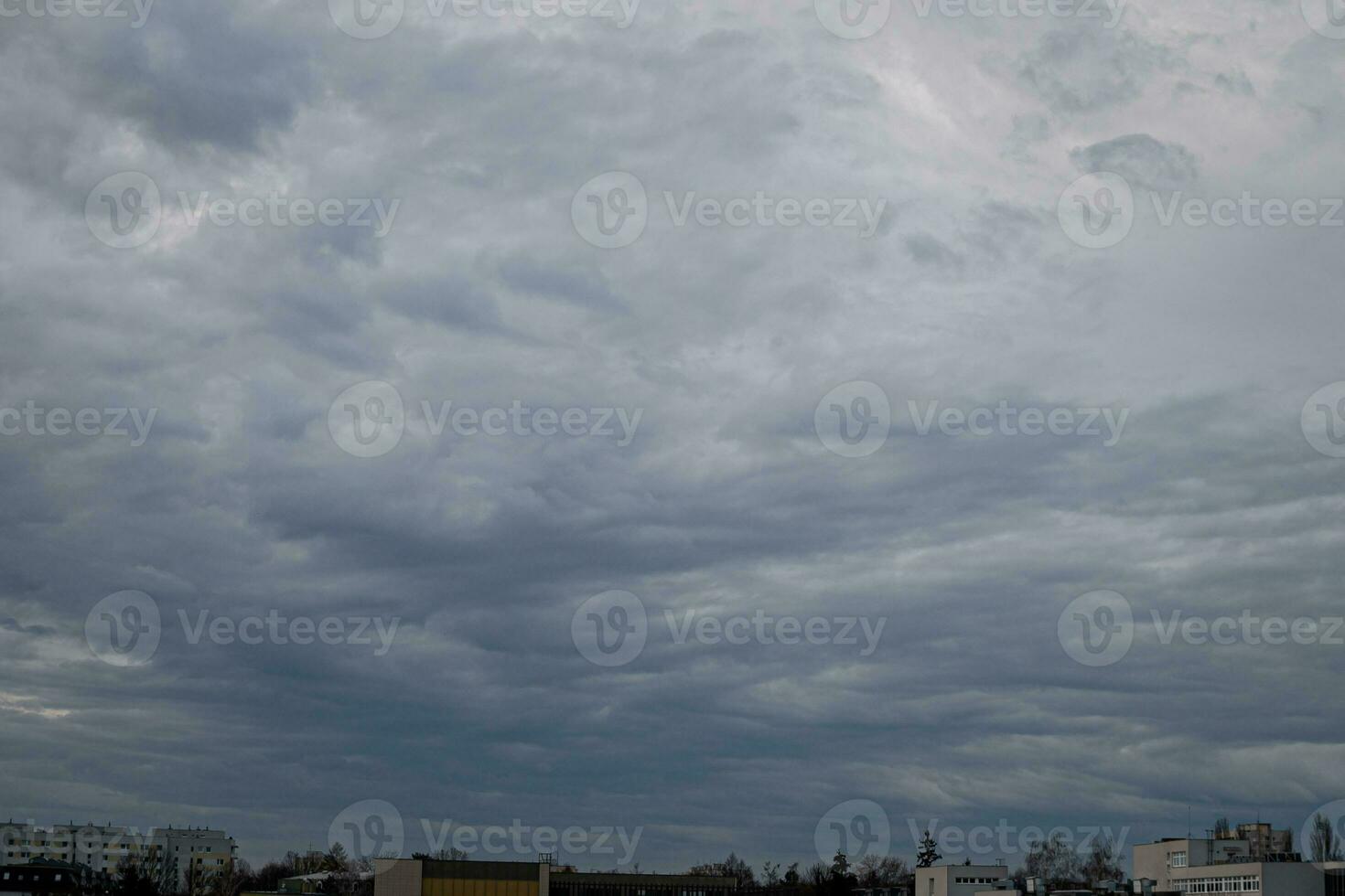 cielo en el pueblo foto