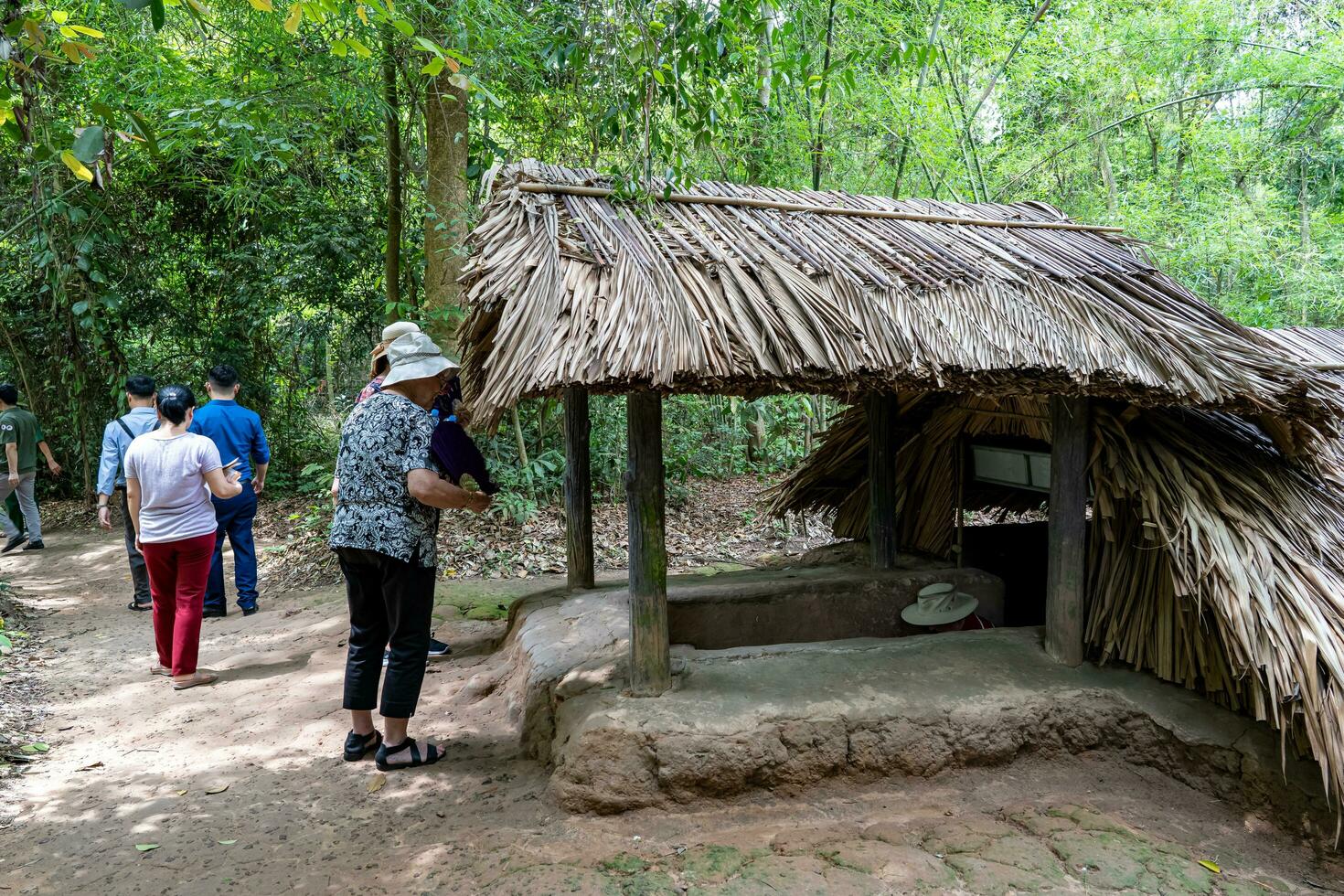 cu chi túnel, histórico famoso sitio en Vietnam guerra, Ejército cavar subterráneo excavado fuera a viviendo, ahora es patrimonio destino para viet nam viaje en Ho chi minh ciudad foto