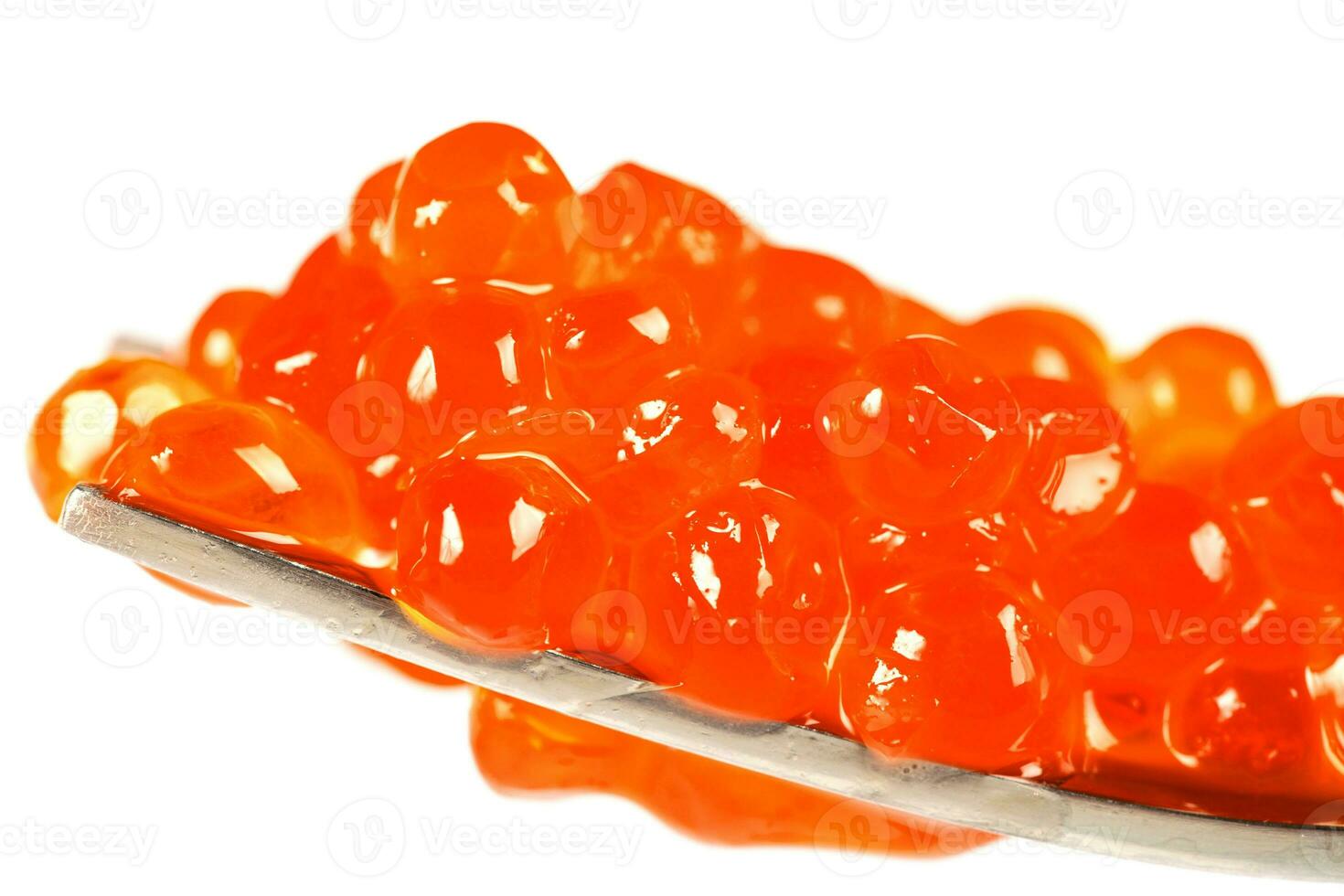 rojo caviar en un metal tenedor. foto