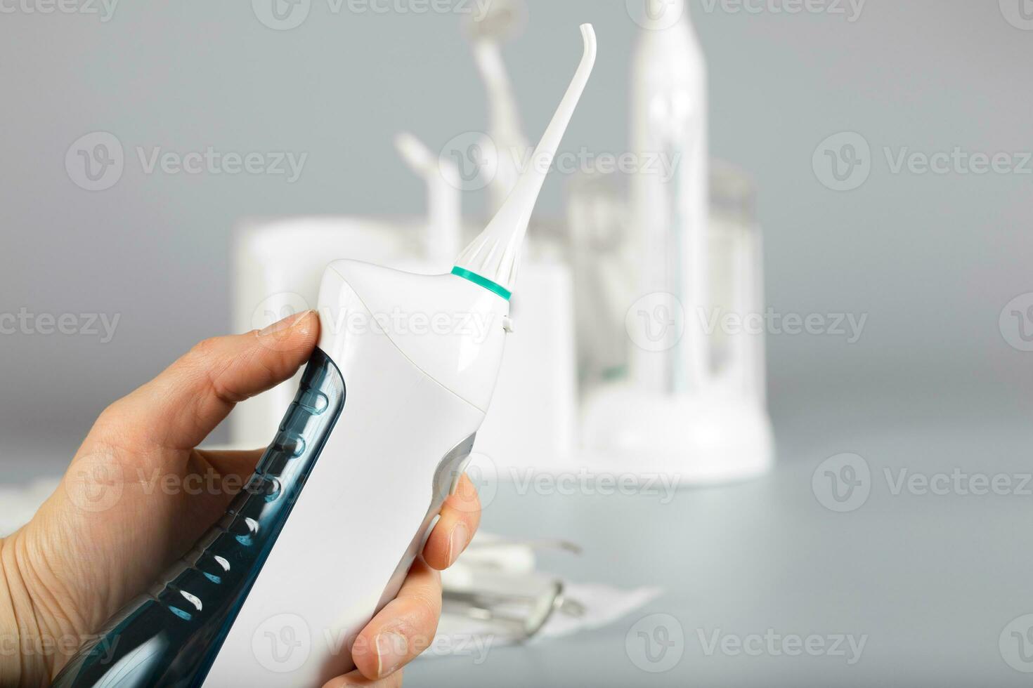 Cordless water flosser. photo