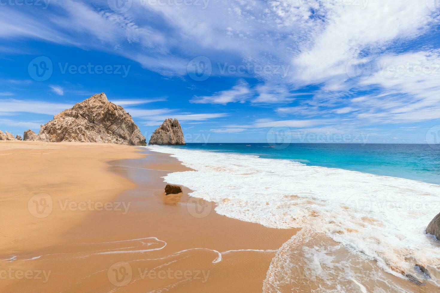 México, los Cabos viaje destino playa divorcio y playa amantes cerca arco de cabo san lucas foto