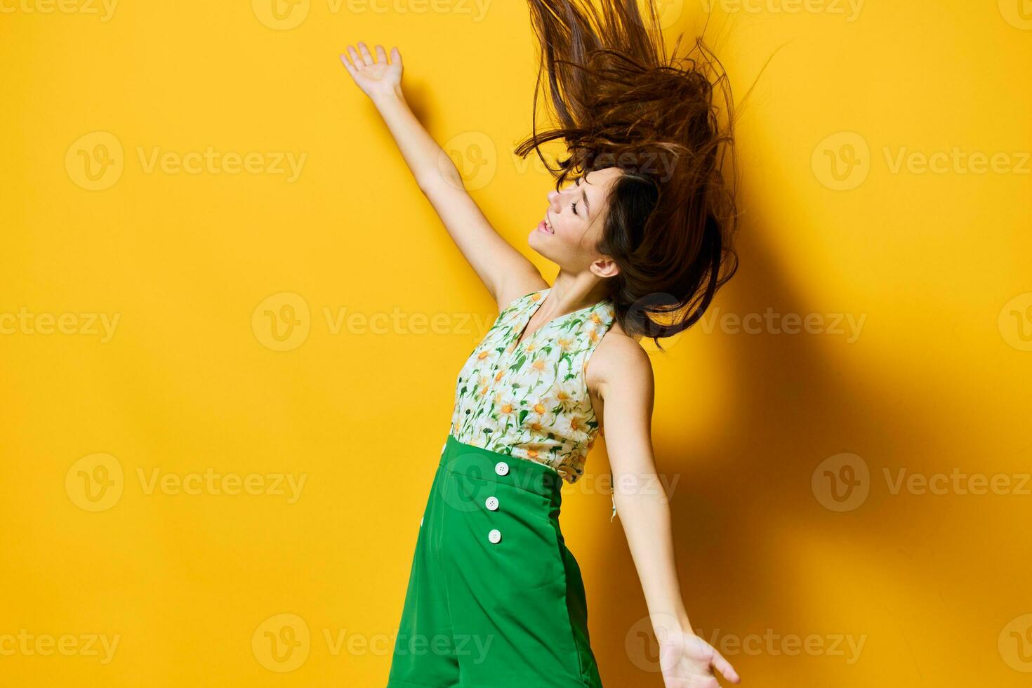 emotion woman fashion beautiful happy trendy young stylish yellow brunette style photo