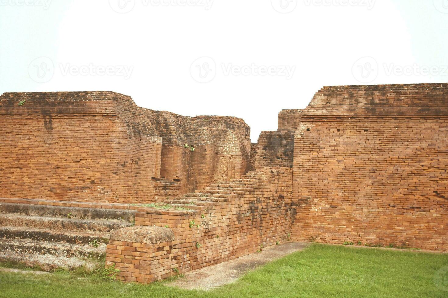 Ruins of Nalanda University photo