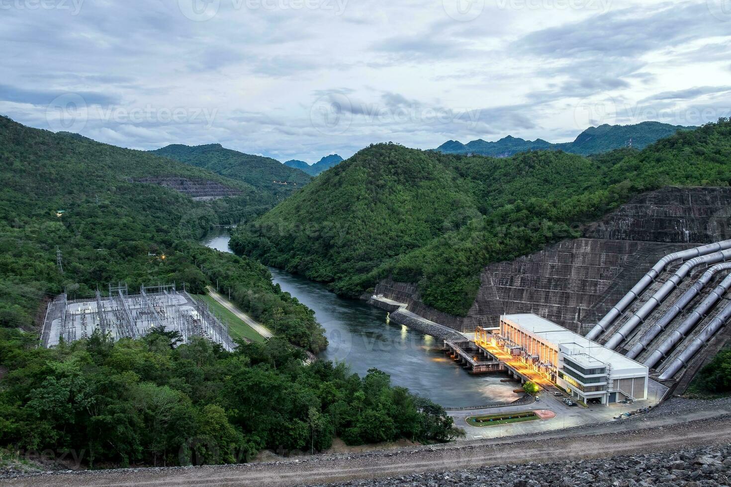 Dam srinakarin green mountain lake power plant 25169086 Stock Photo at