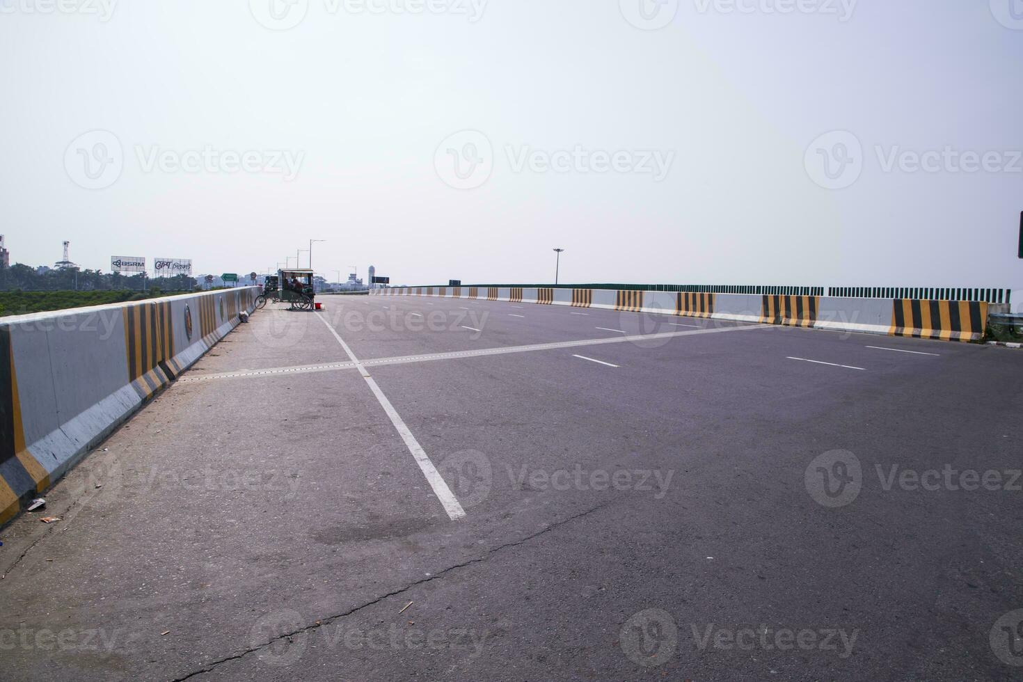 dividir Autopista la carretera en bhanga intercambio de Bangladesh foto