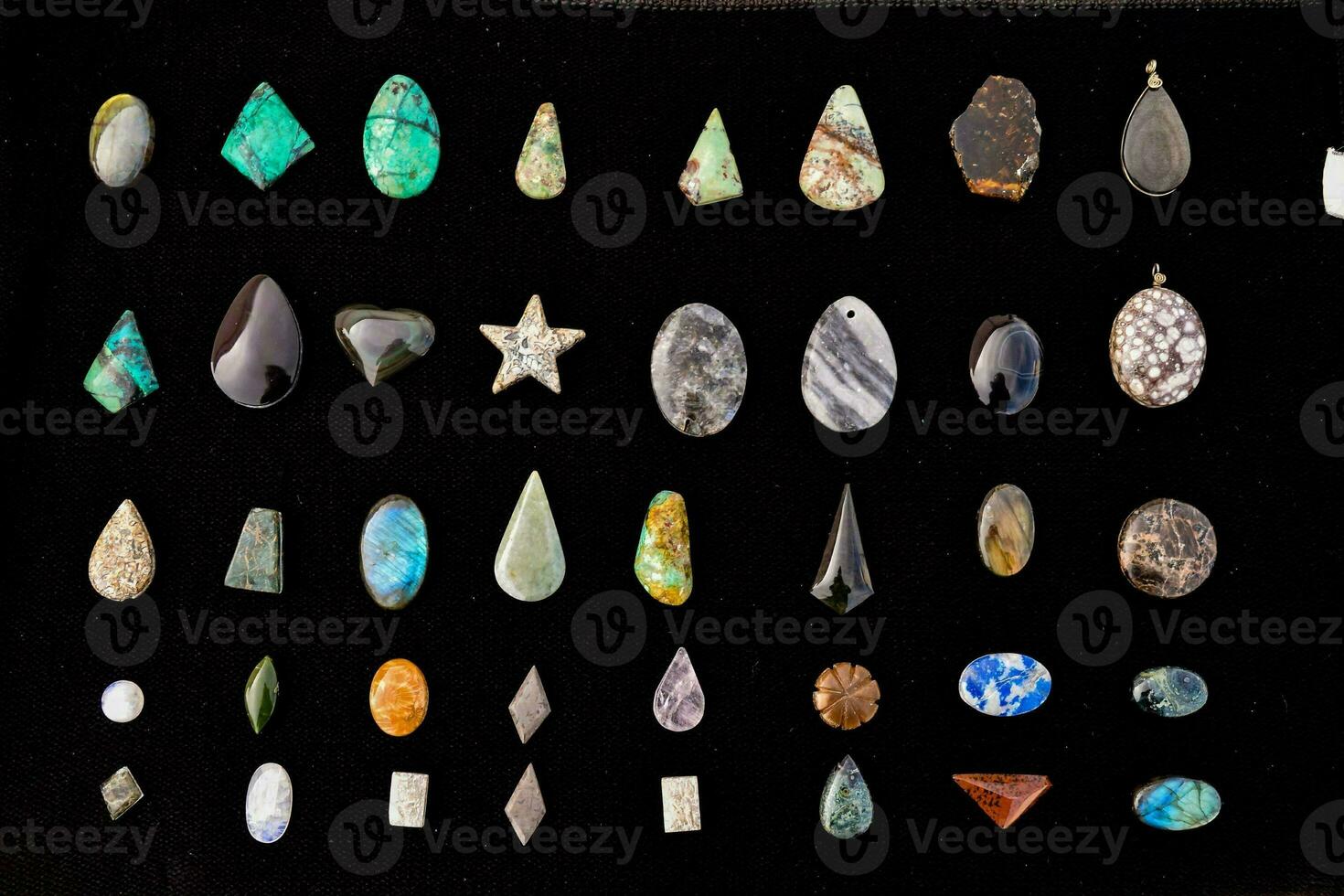 Mixed gemstones for jewelry photo