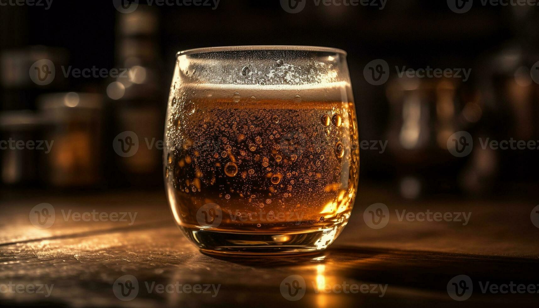 espumoso cerveza en medio litro vaso en bar mostrador generado por ai foto