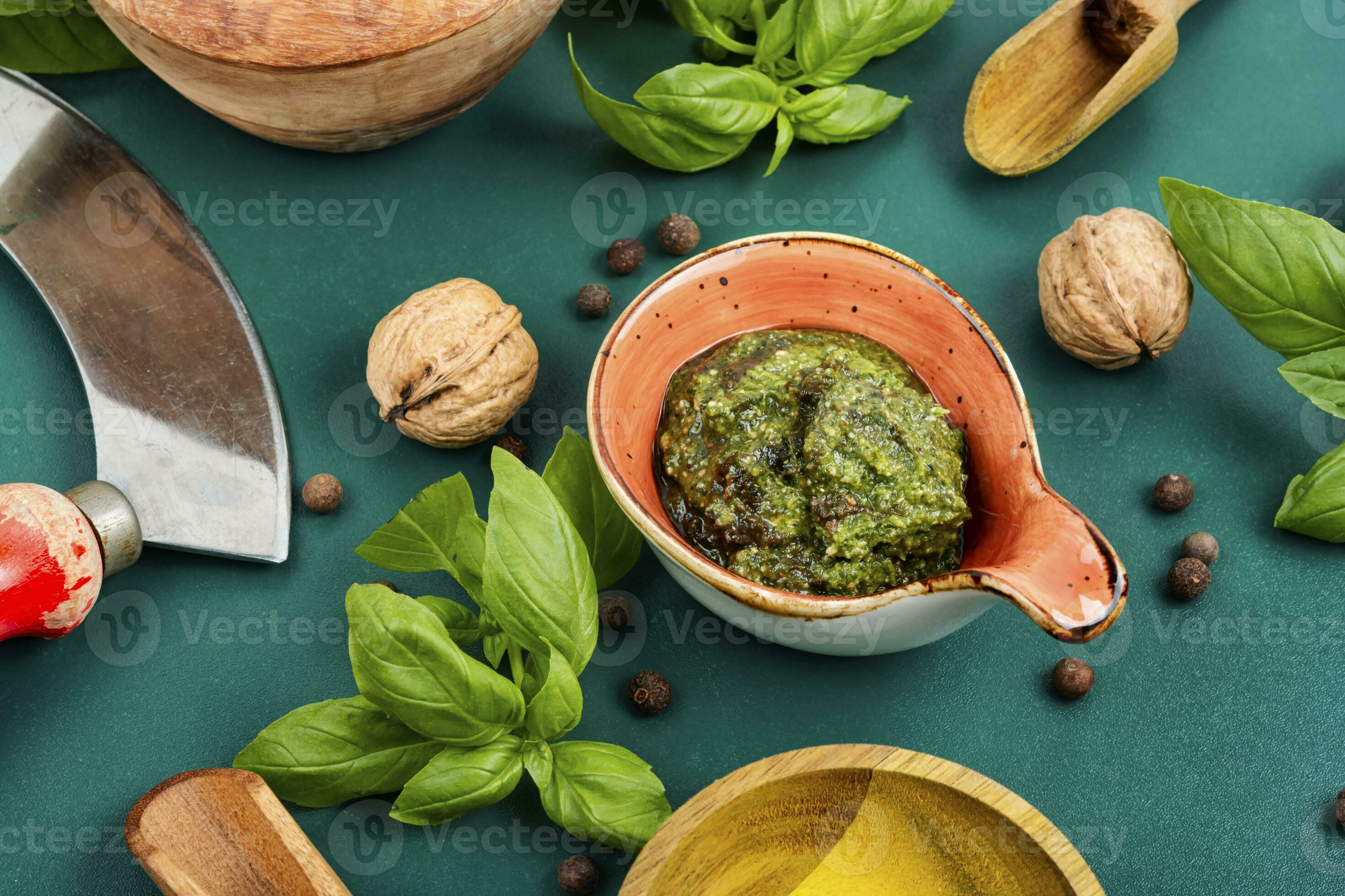 Basil classic pesto sauce. 25266438 Stock Photo at Vecteezy