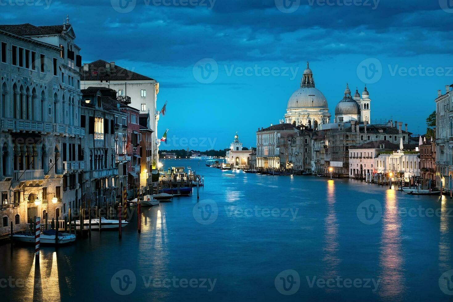 Calm morning in Venice photo