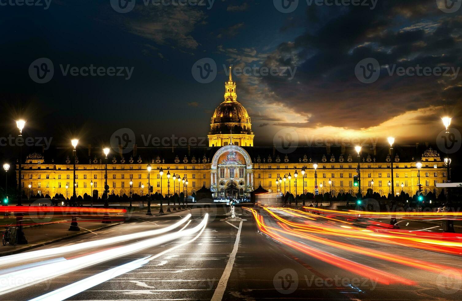Les Invalides in evening photo