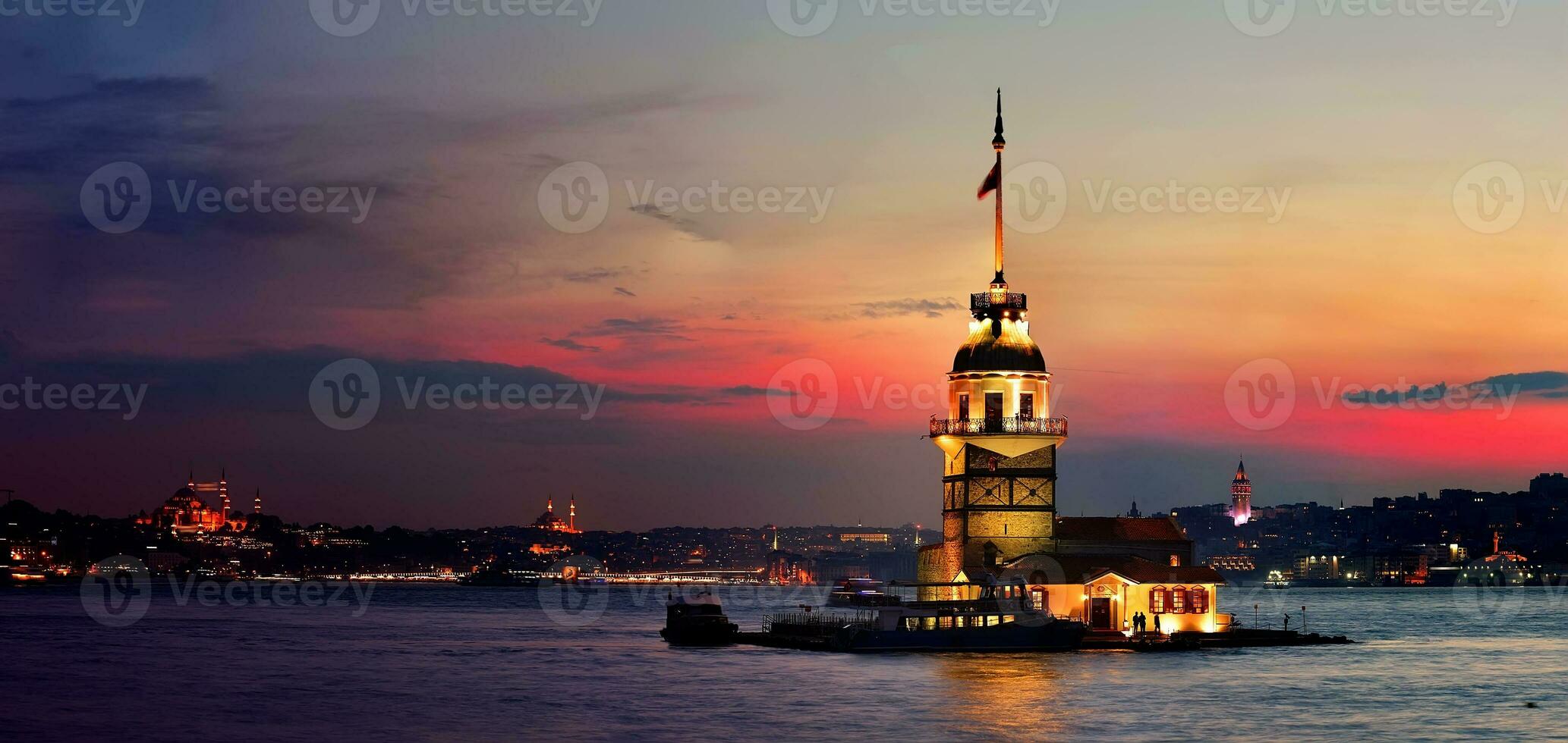 Maiden Tower in Istanbul photo