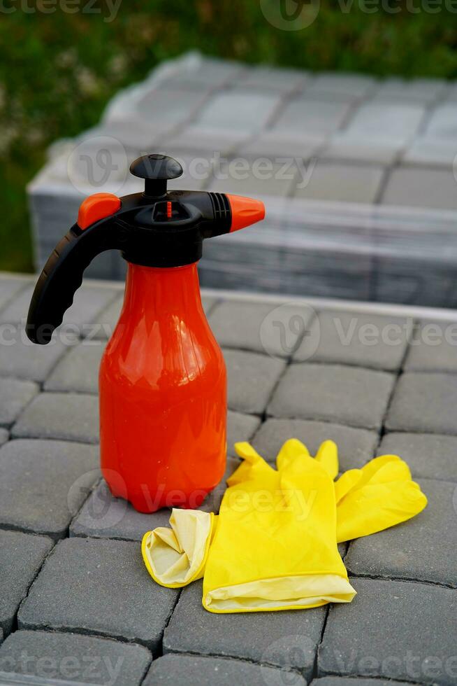 pulivizer for treating trees from pests photo