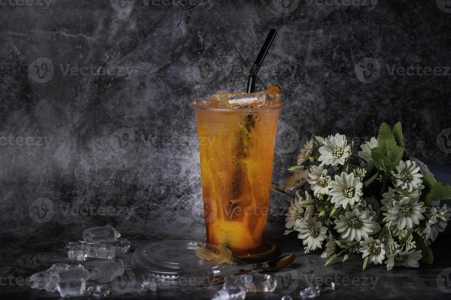 ice tea cup 25372709 Stock Photo at Vecteezy