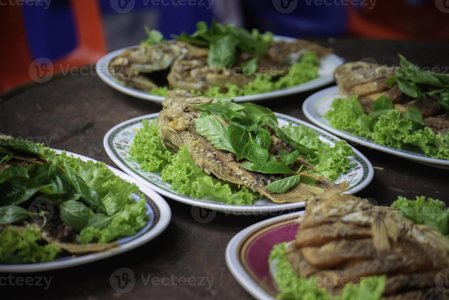 deep fried tilapia 25372722 Stock Photo at Vecteezy