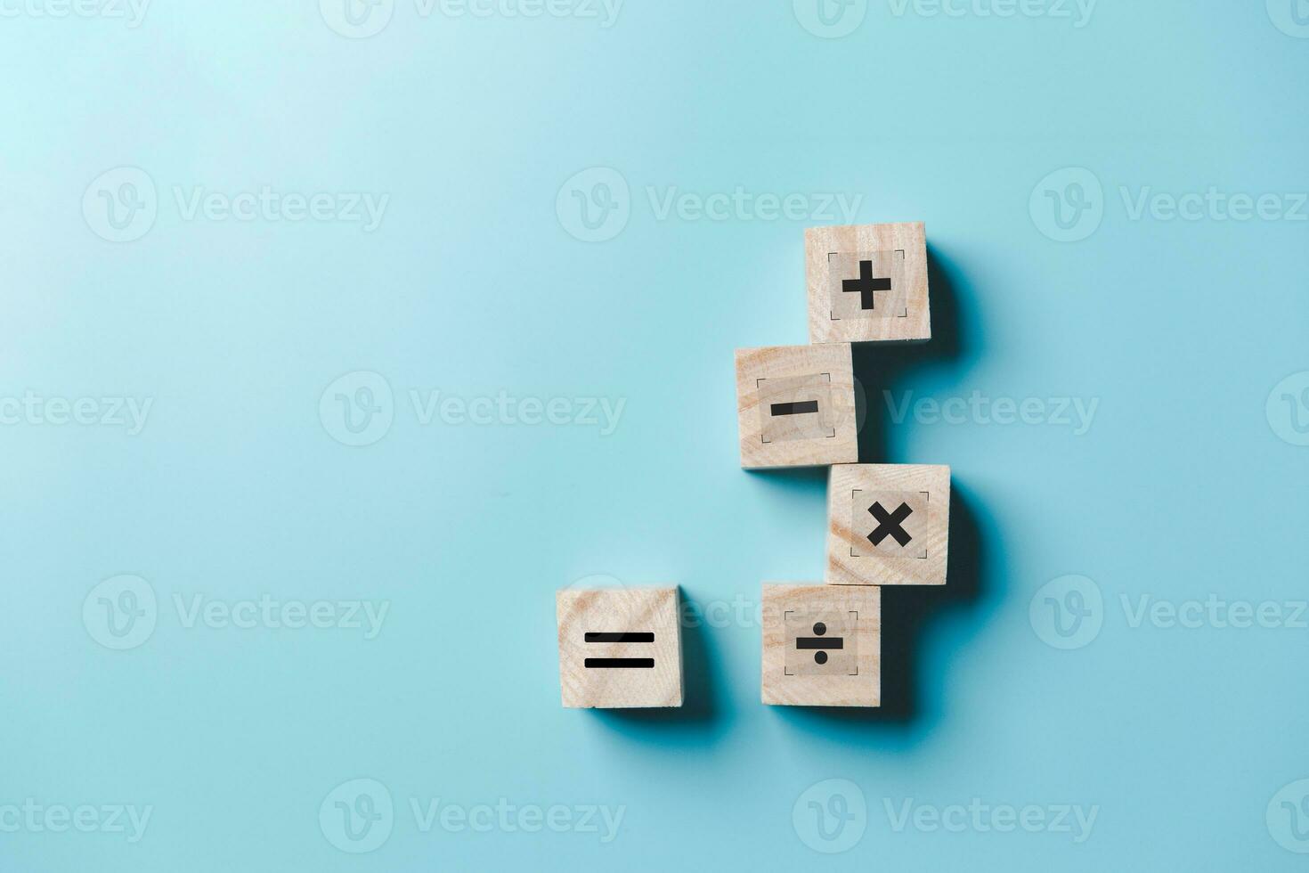 Success and necessary skills in graduation or education. Knowledge and teaching. Wooden cubes with graduation and education symbols linked. education concept. Creative idea and innovation. photo