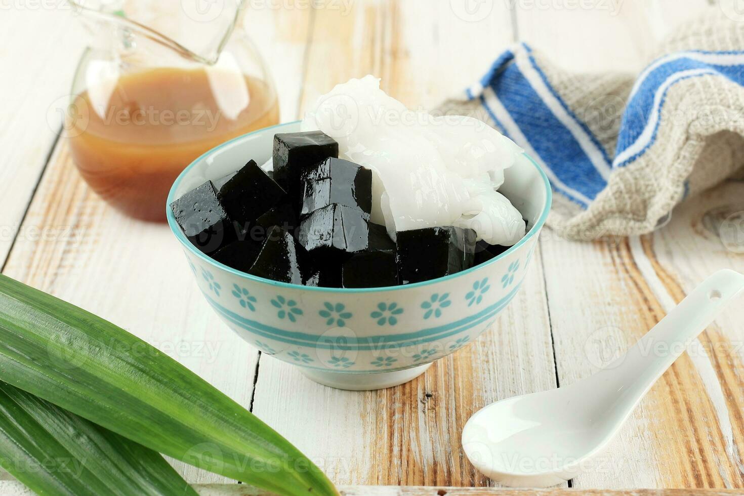 Black Grass Jelly and Coconut Meat photo