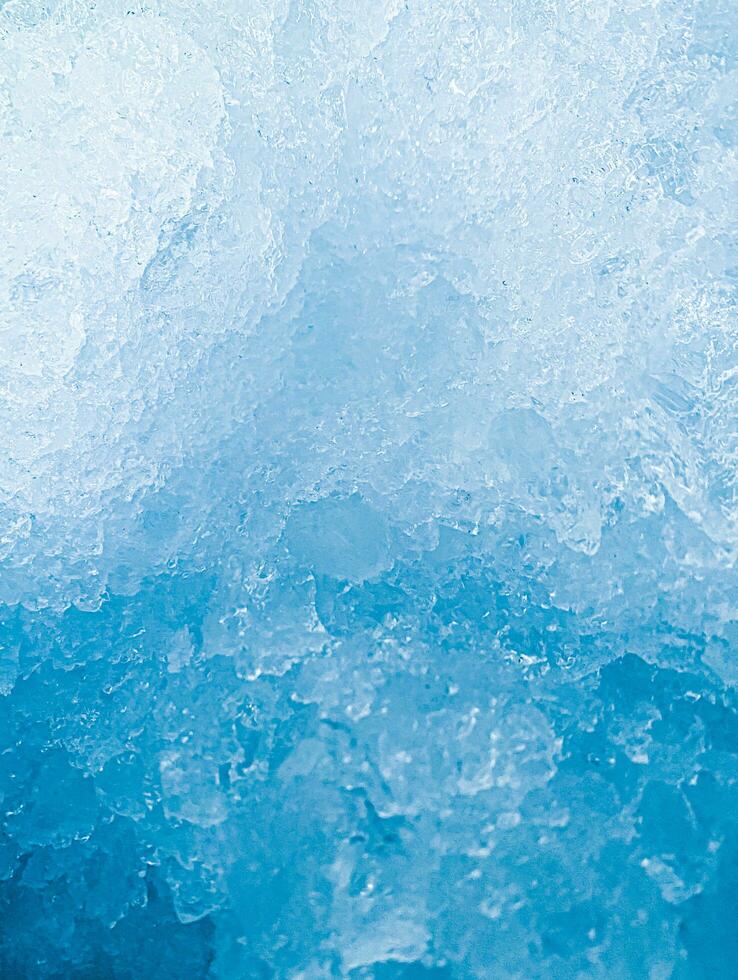 hielo cubitos fondo, hielo cubo textura, hielo fondo de pantalla eso hace yo sensación Fresco y sensación bien. en el verano, hielo y frío bebidas será hacer nosotros sensación relajado, hecho para bebida o refresco negocio. foto