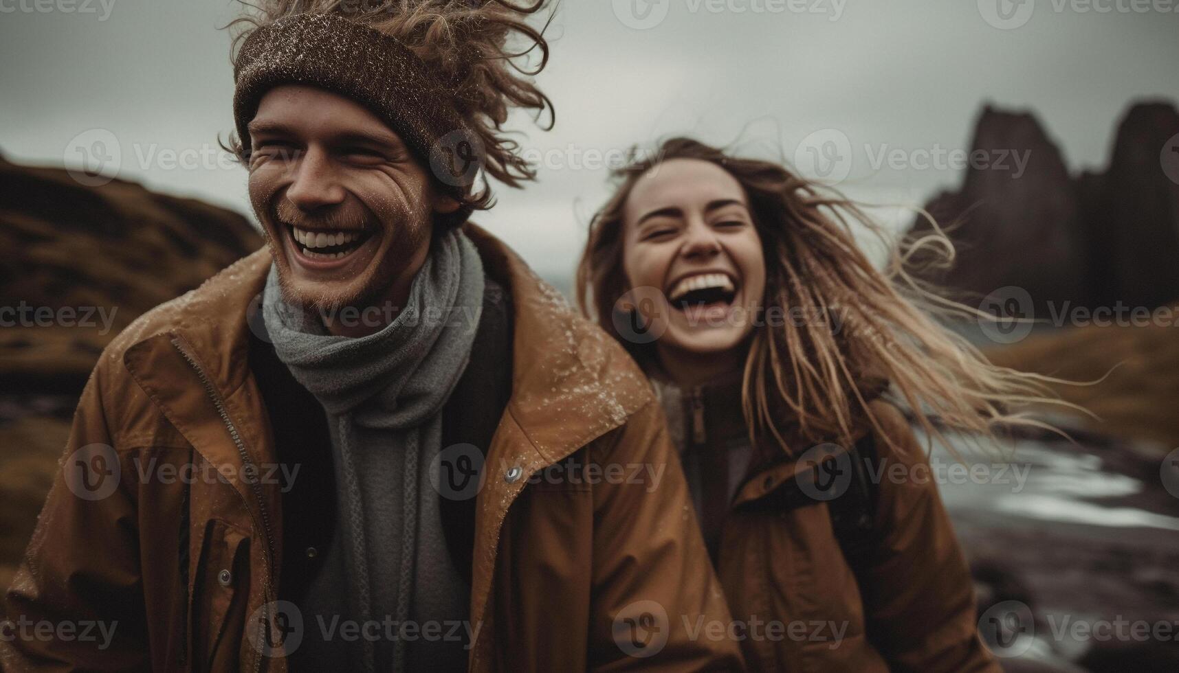 sonriente joven Pareja disfruta otoño montaña aventuras juntos generado por ai foto