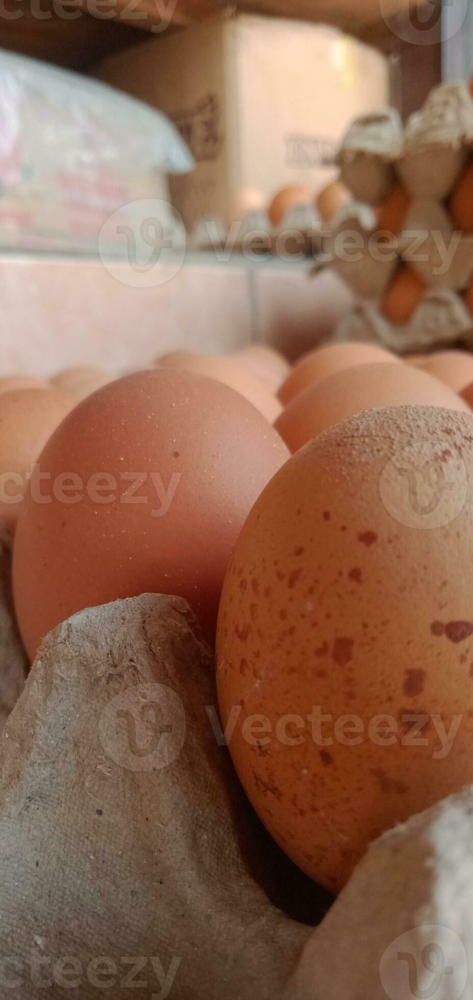 staple food photography of a bunch of eggs on the egg tray 25712236