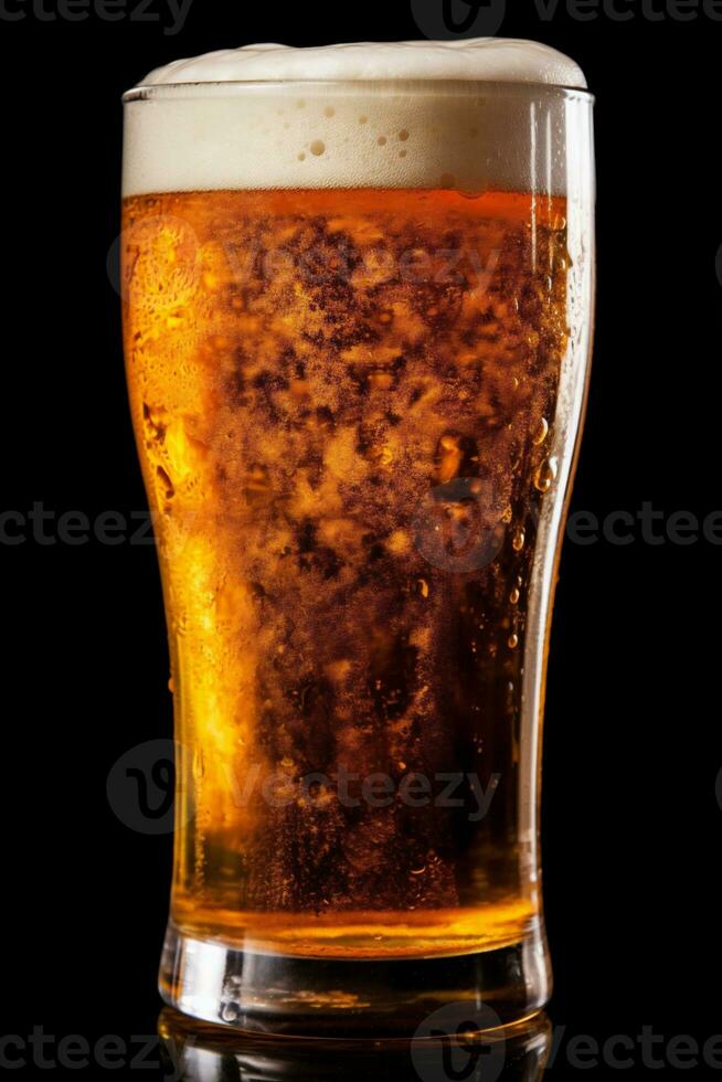 cerveza alcohol oro bebida vaso pub bebida espuma medio litro lager generativo ai. foto