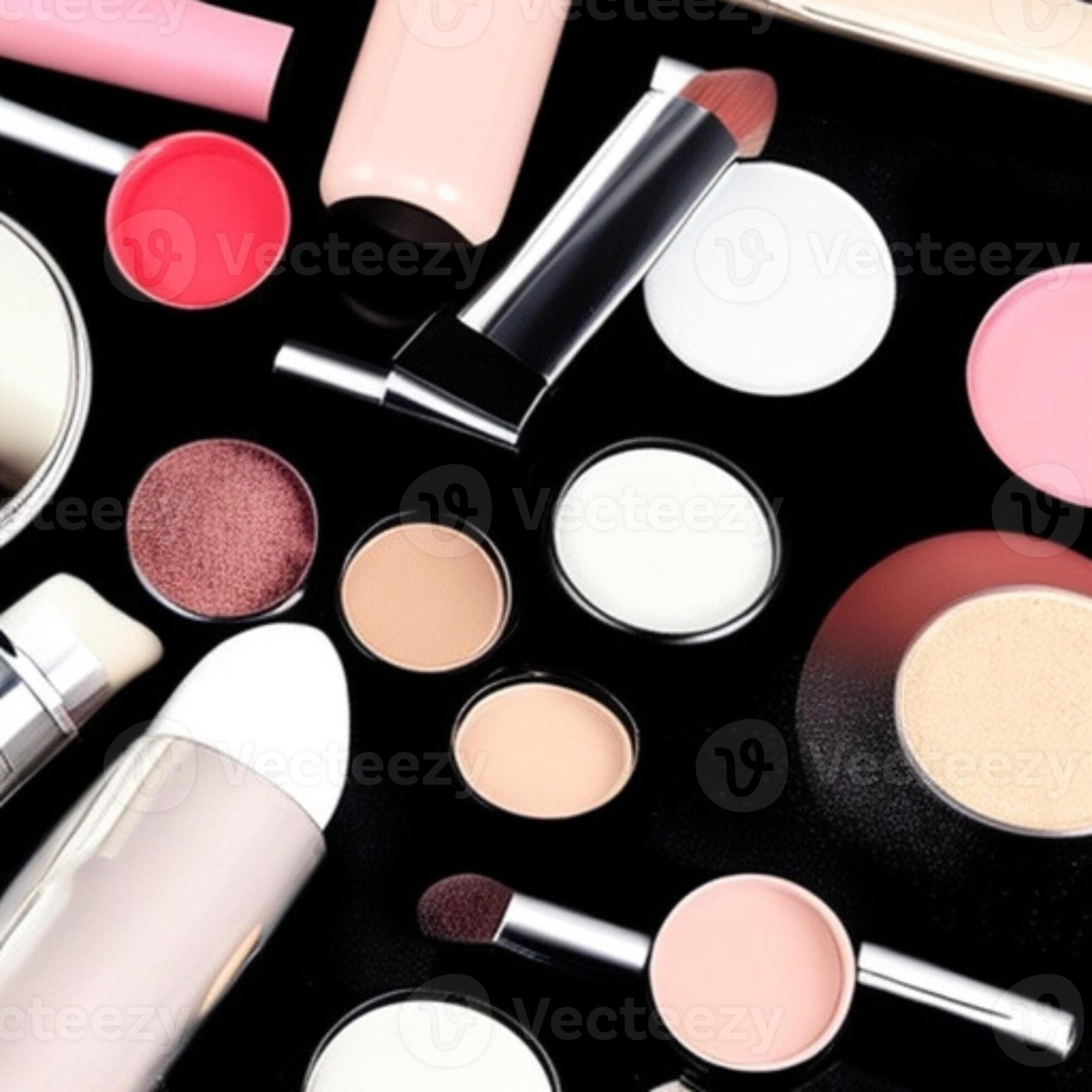 Unveiling the Artistry of Our Makeup Brush Collection 26137073 Stock 