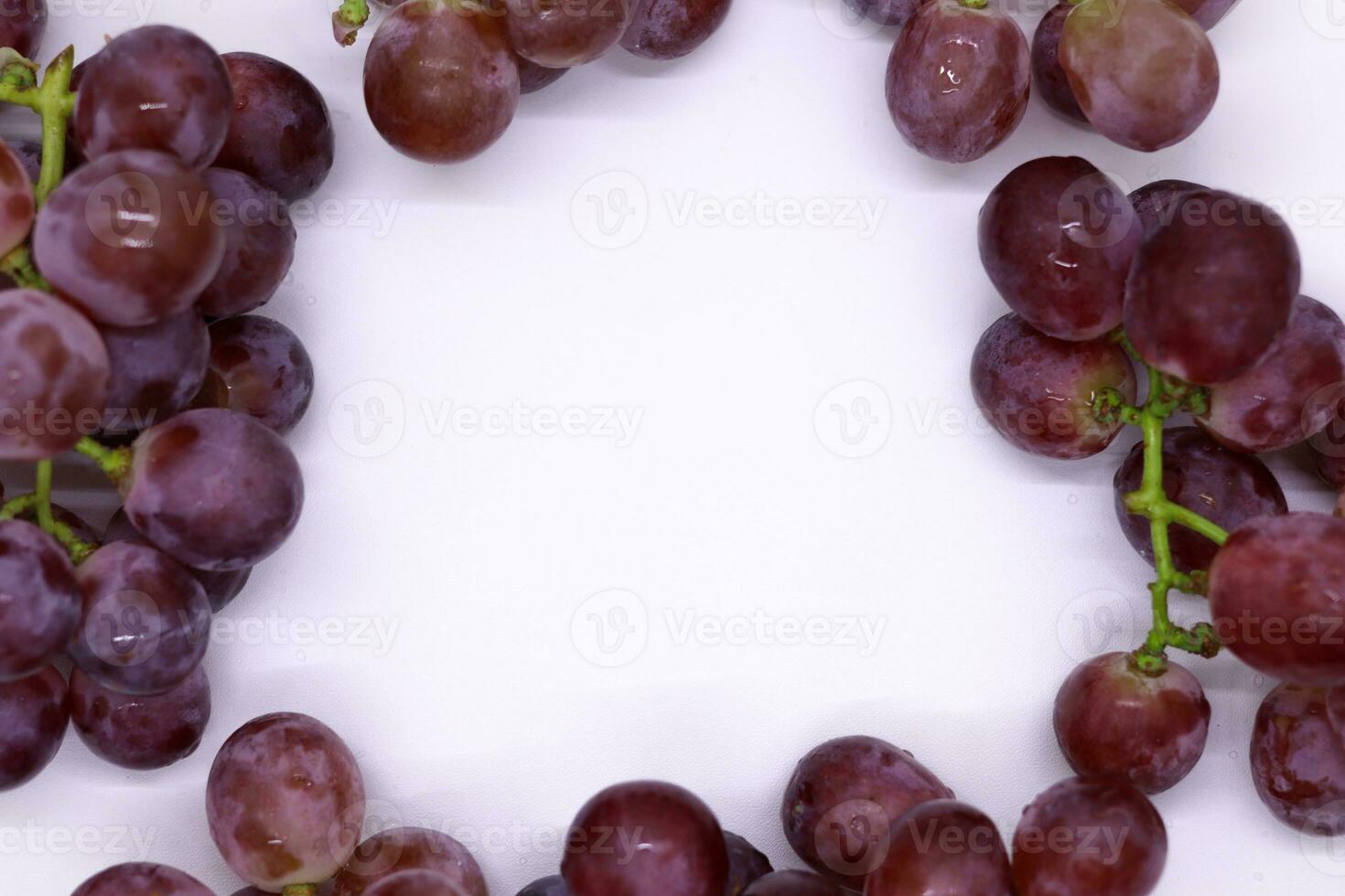 how many grapes in a bunch