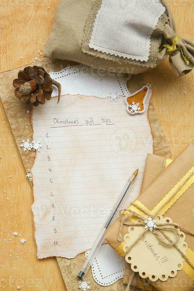 New Year's gift list photo