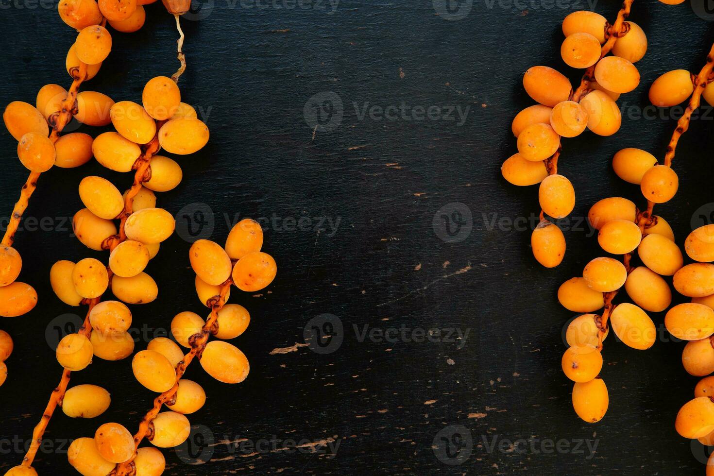 Not mature dates - background photo