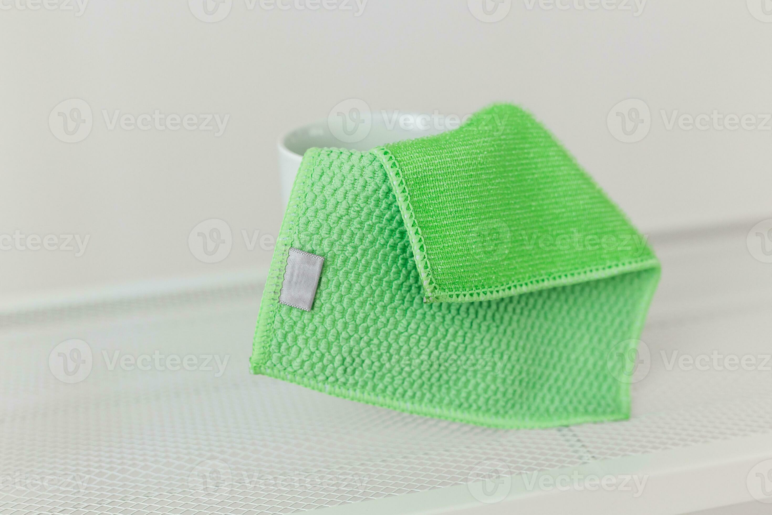 https://static.vecteezy.com/system/resources/previews/026/225/437/large_2x/fiber-cloth-for-cleaning-rag-for-cleaning-dust-household-cleaning-services-and-domestic-work-housekeeping-photo.jpg