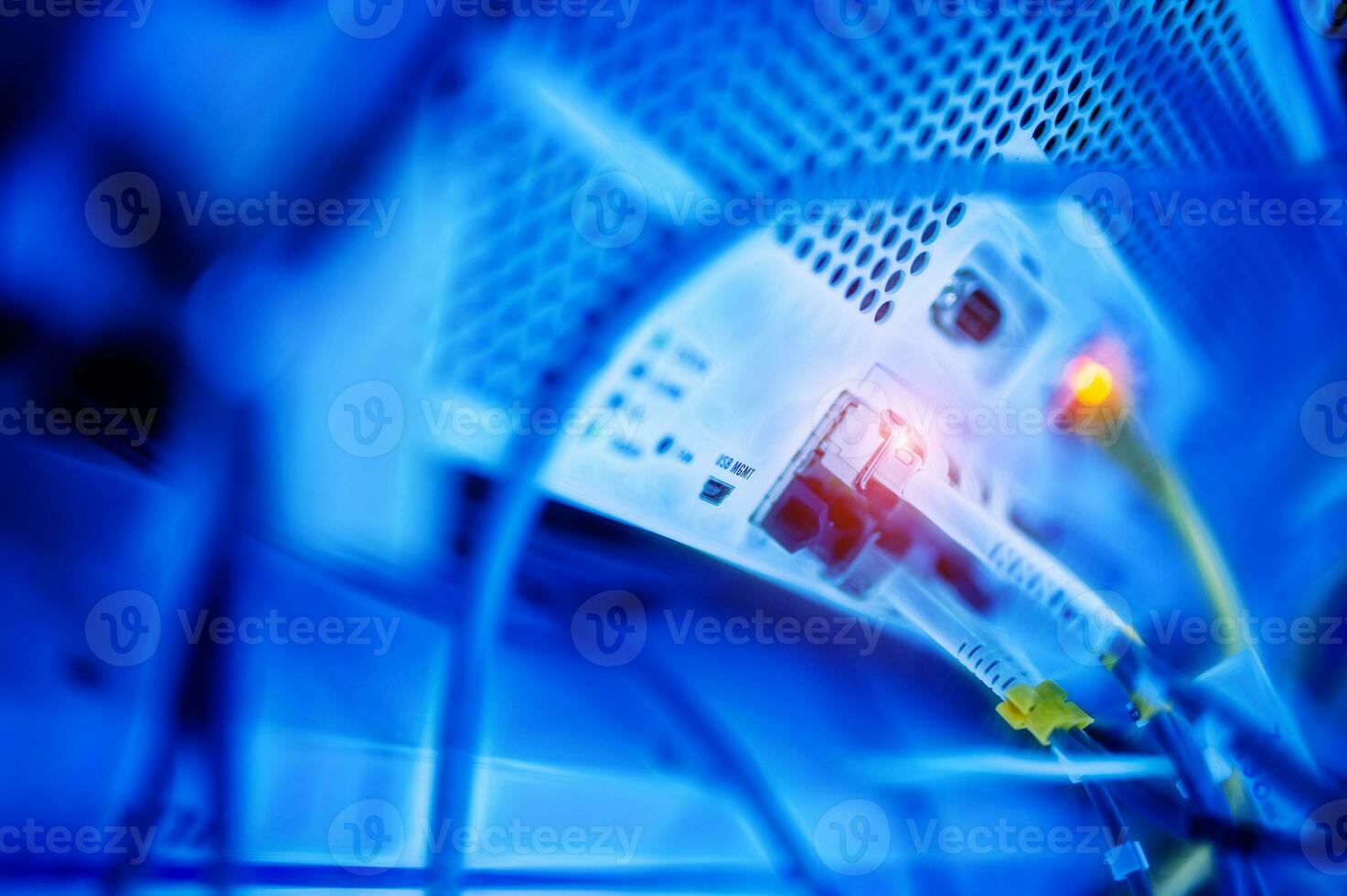 The heart and importance of a network server is a matter of feeling right and fast in the operation of the computer. photo