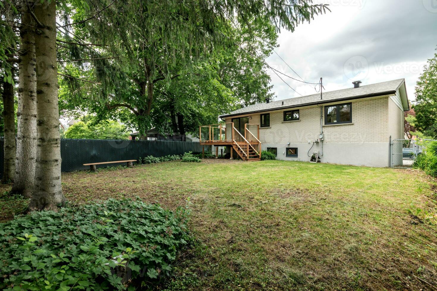 lujo canadiense volteado casa en kirkland, Montreal foto