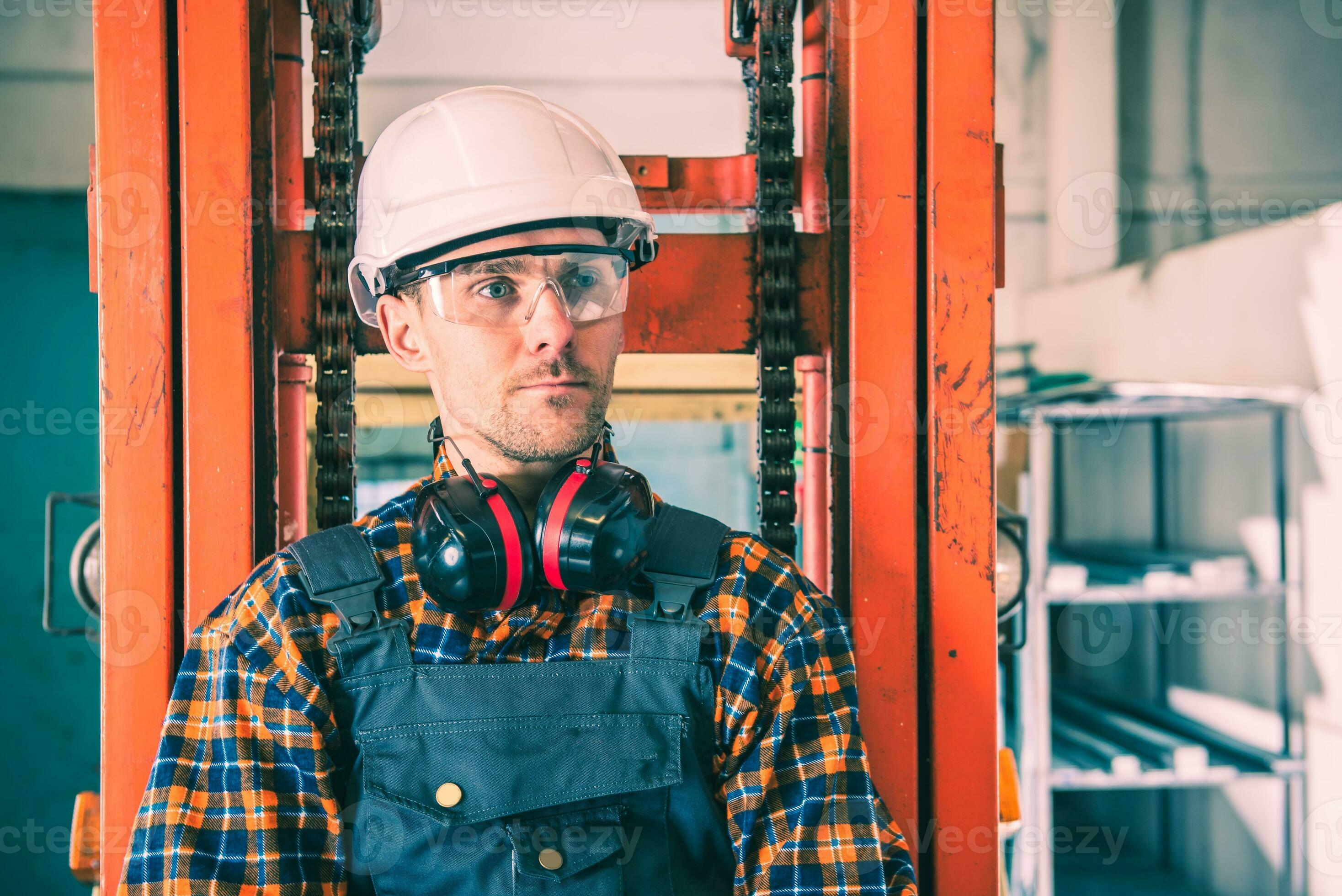 Forklift Operator Portrait 26279255 Stock Photo at Vecteezy