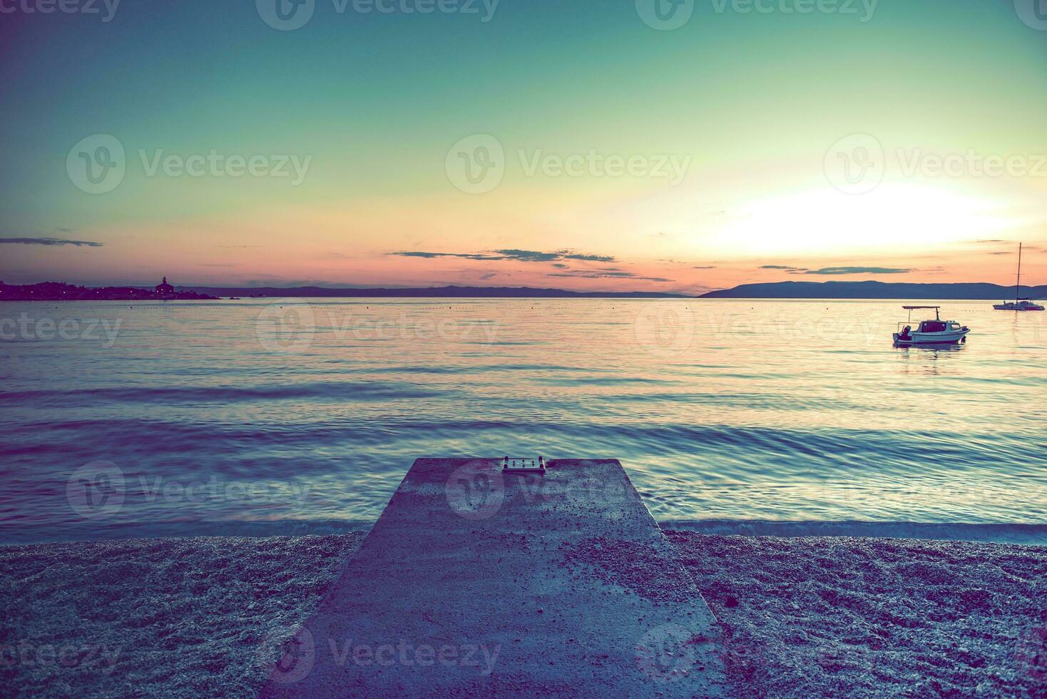 escénico adriático playa puesta de sol foto