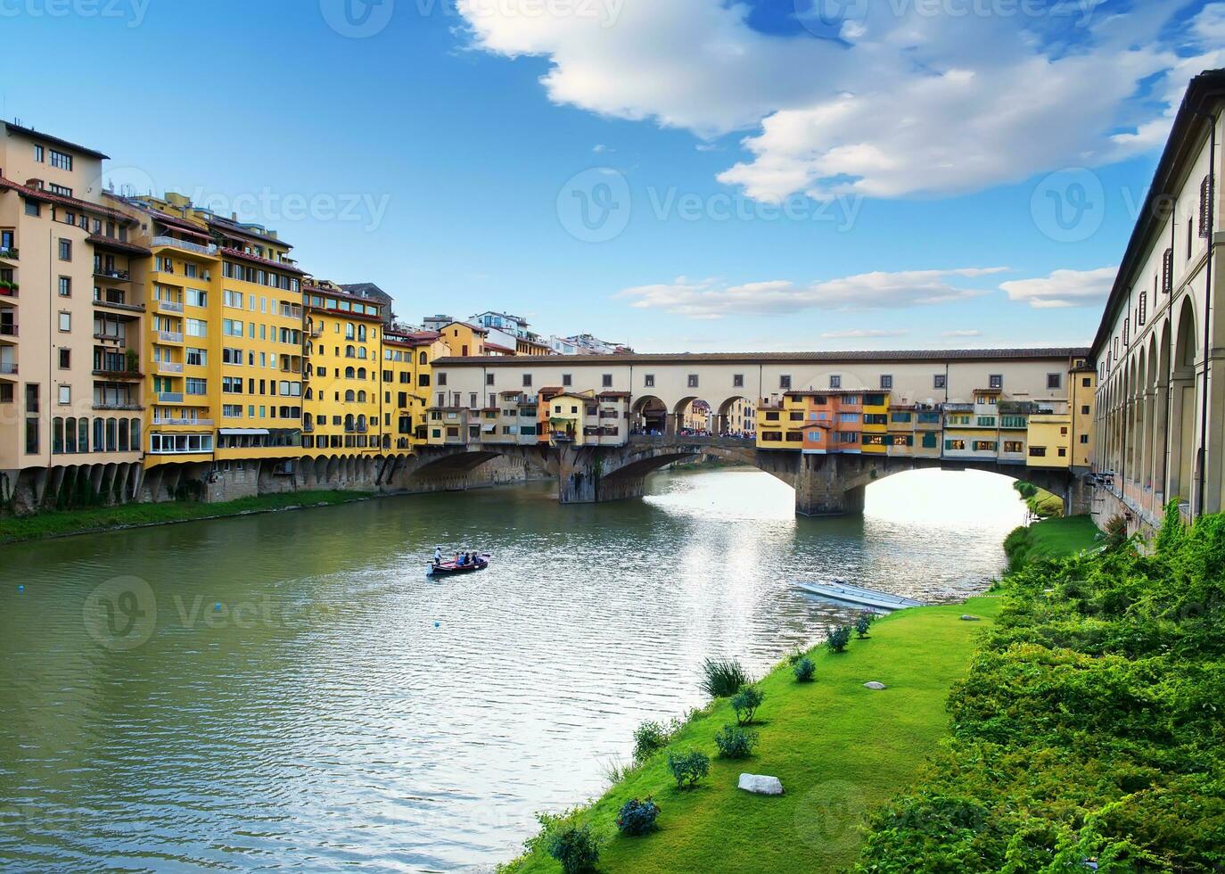 ponte vecchio en florencia foto