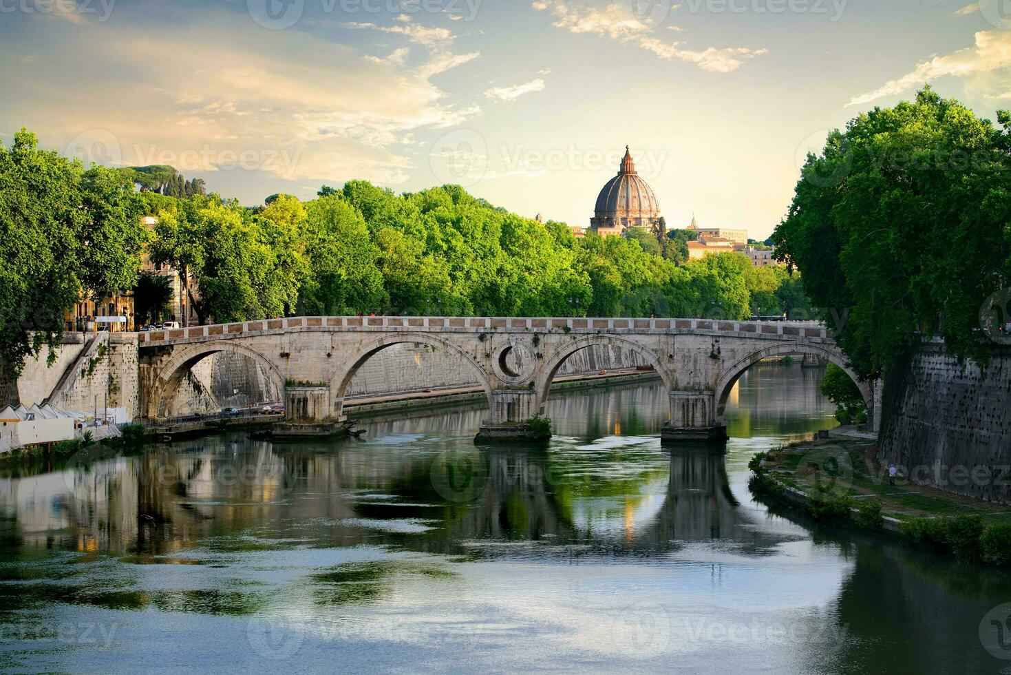 Bridge Sisto in Rome photo