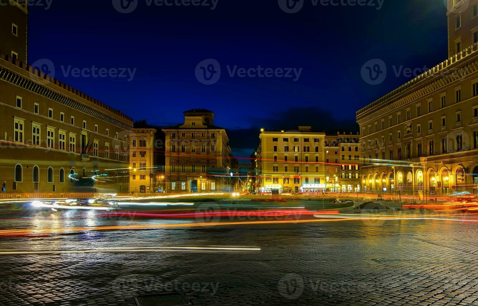 Venice square in Rome photo