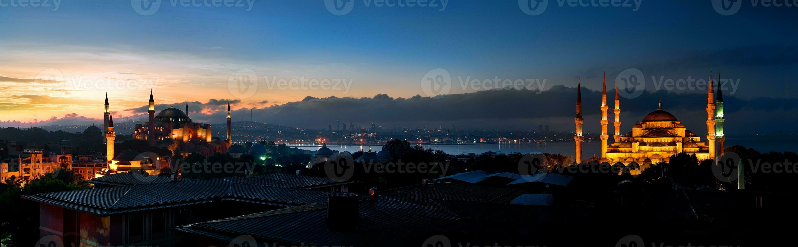 Mosques in Istanbul photo