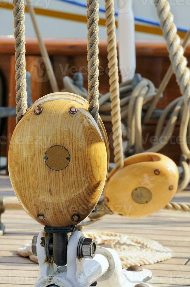 Blocks Sailing Pulleys 26295266 Stock Photo at Vecteezy
