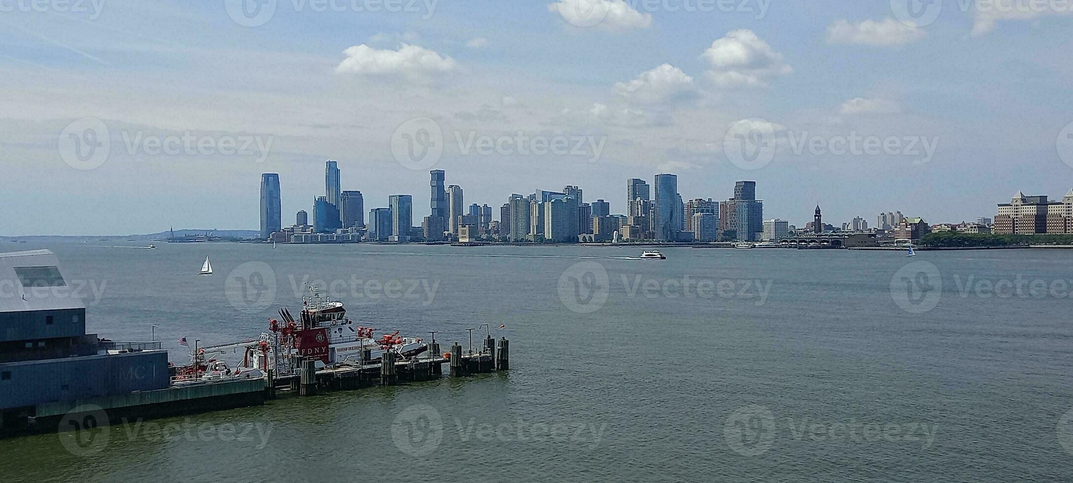 Manhattan skyline in New York photo